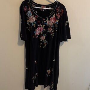 STUNNING!! Johnny Was Black dress with Multicolor Floral Embroidery size xl
